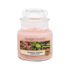 Dišeča svečka Yankee Candle Tranquil Garden 104 g